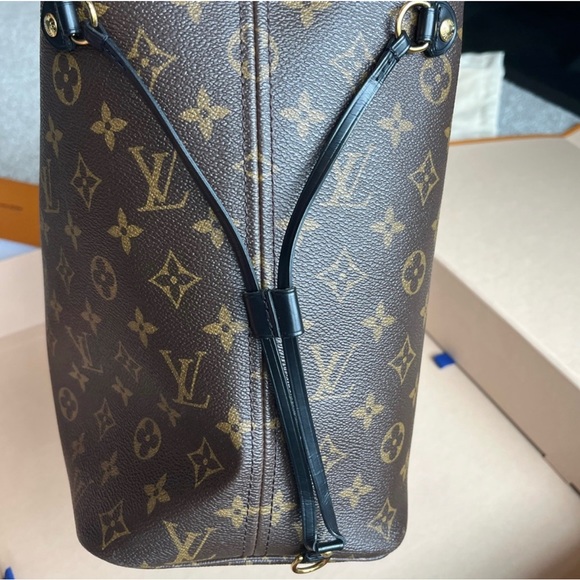 LV Neverfull MM- World Tour - Picture 7 of 9